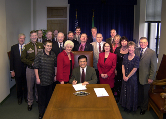 governor signing